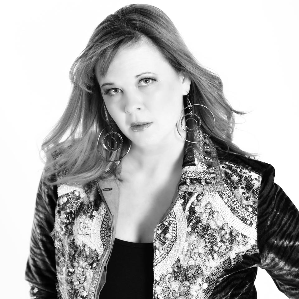 Sherry Lynn - Nashville Recording Artist